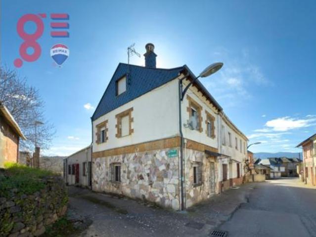 Villa en venta en Bembibre