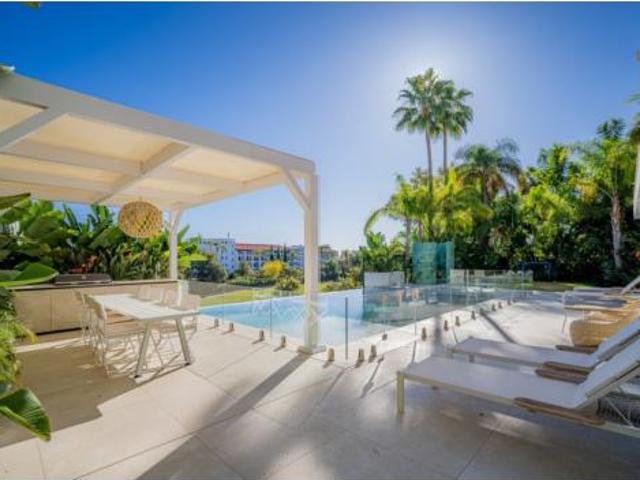 Chalet en venta en Artola, Costa del Sol Occidental