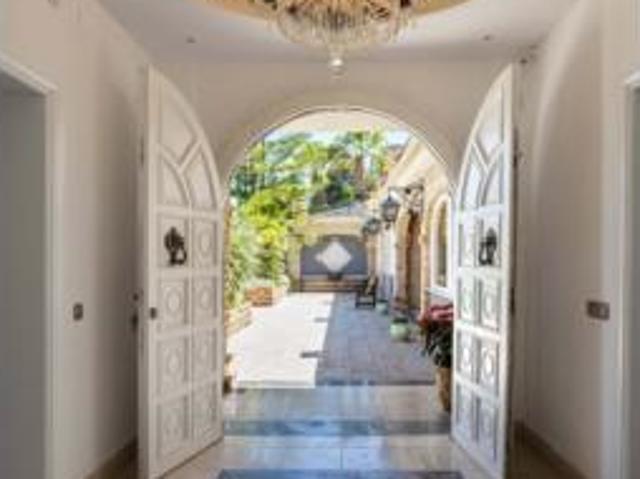 Chalet en venta en Artola, Costa del Sol Occidental
