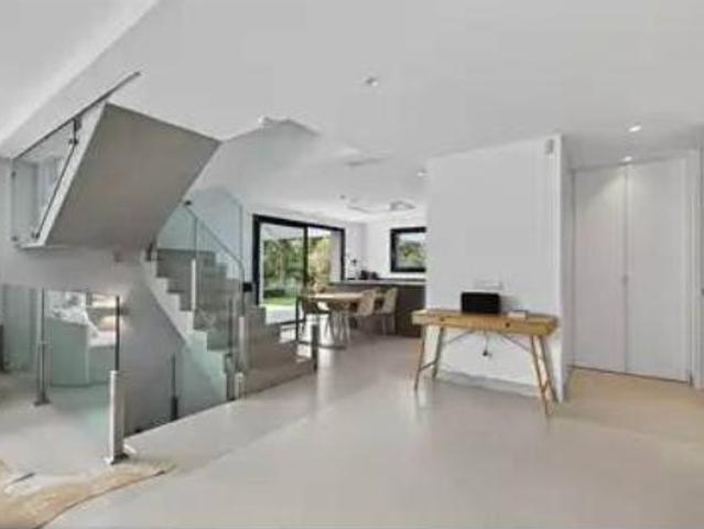 Chalet en venta en La Perla-Torremuelle, Costa del Sol Occidental