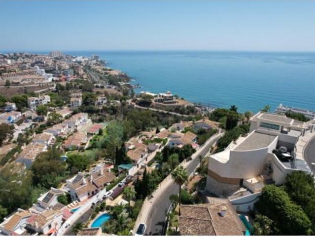 Chalet en venta en La Perla-Torremuelle, Costa del Sol Occidental