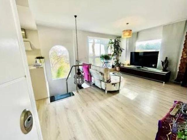 Chalet en venta en La Perla-Torremuelle, Costa del Sol Occidental