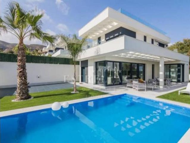 Chalet en venta en la Cala, la Marina Baixa