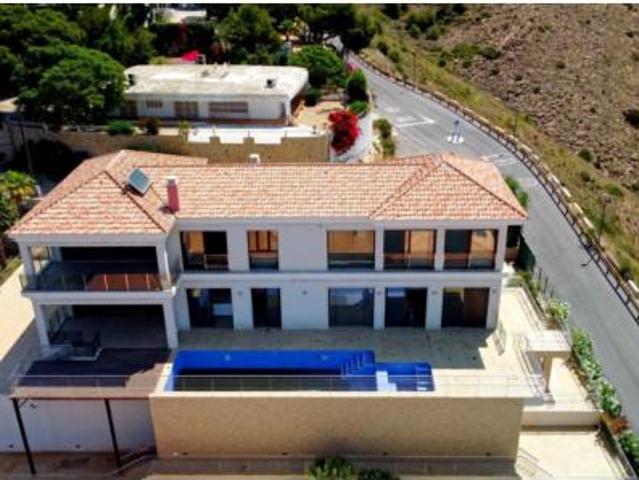Chalet en venta en la Marina Baixa, Valencia