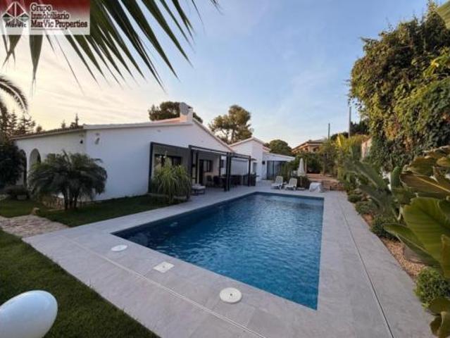 Chalet en venta en la Marina Baixa, Valencia