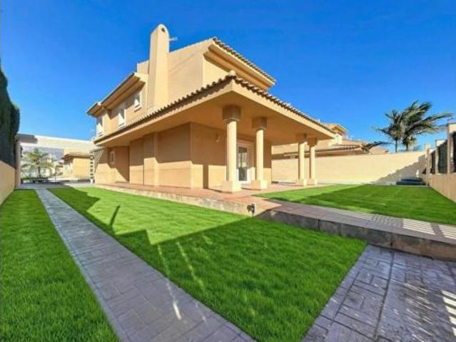Chalet en venta en la Marina Baixa, Valencia