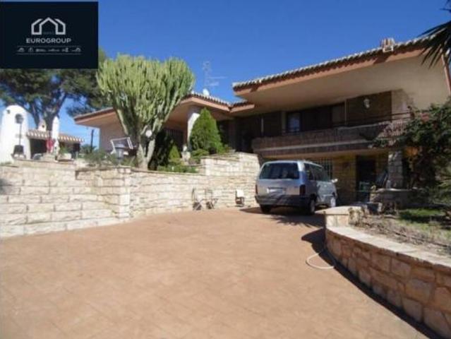 Chalet en venta en Urbanització Coblanca, la Marina Baixa