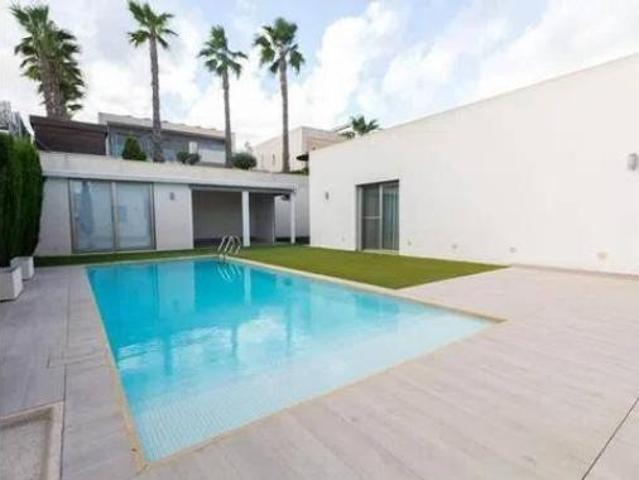 Chalet en venta en Urbanización Benimar, el Baix Segura / La Vega Baja
