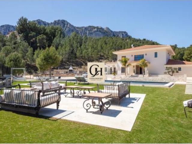 Chalet en venta en la Marina Baixa, Valencia