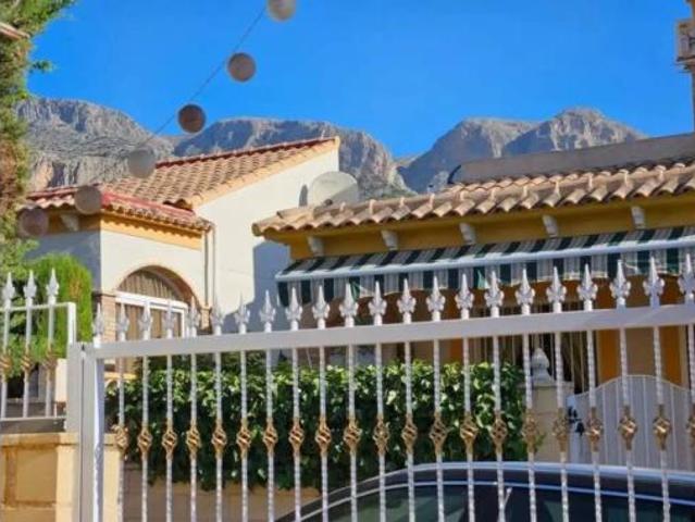 Chalet en venta en la Marina Baixa, Valencia