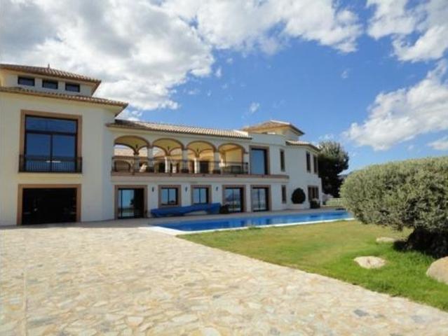 Villa en venta en Benimantell