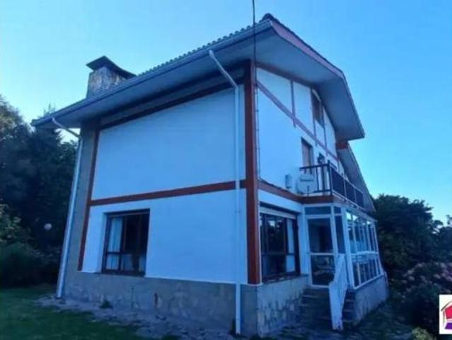 Chalet en venta en Bermeo, Guipúzcoa