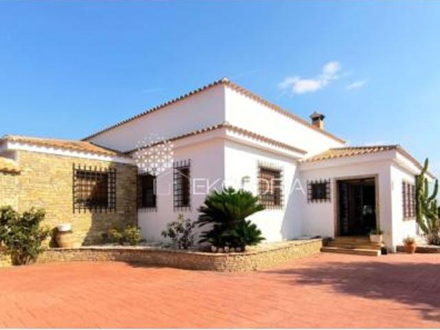 Chalet en venta en el Camp de Túria, Valencia