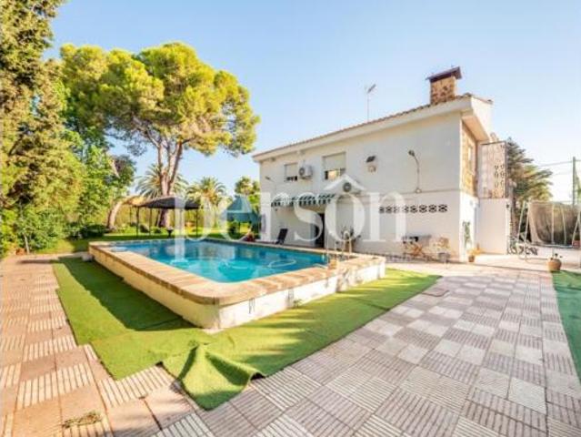 Chalet en venta en Montsà, el Camp de Túria