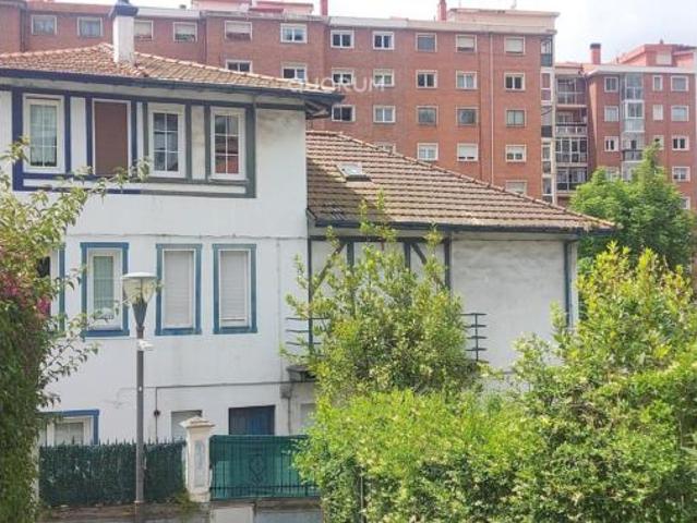 Chalet en venta en Uribarri, Bilbao