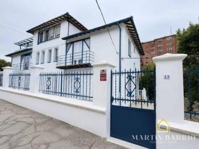 Chalet en venta en Uribarri, Bilbao