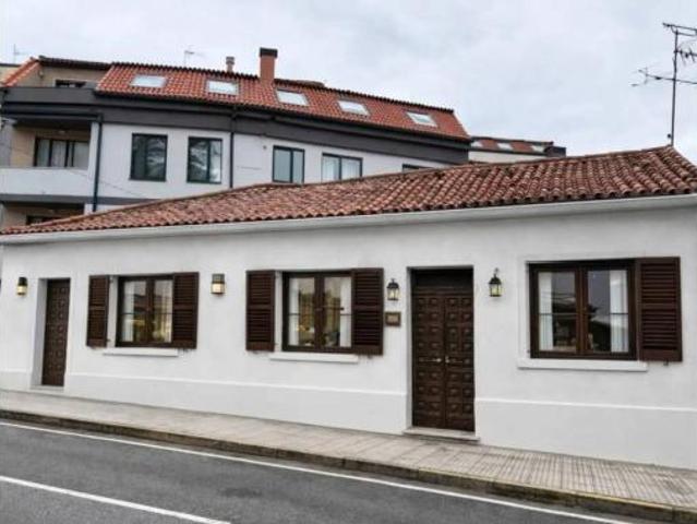 Chalet en venta en Boiro, A Barbanza