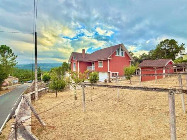 Chalet en venta en Boqueixón, Santiago