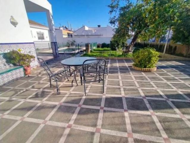 Chalet en venta en Bormujos, Sevilla
