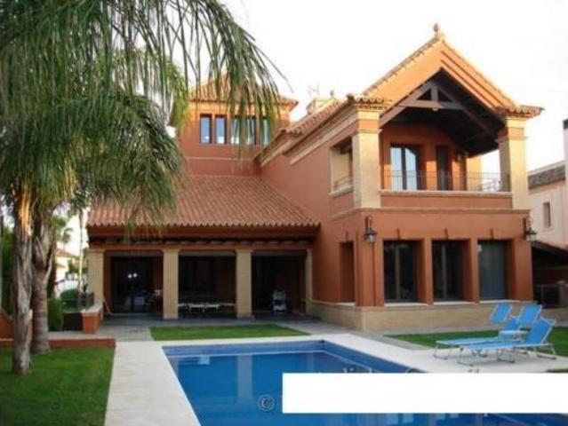 Chalet en venta en Urbanización El Zaudín, Bormujos