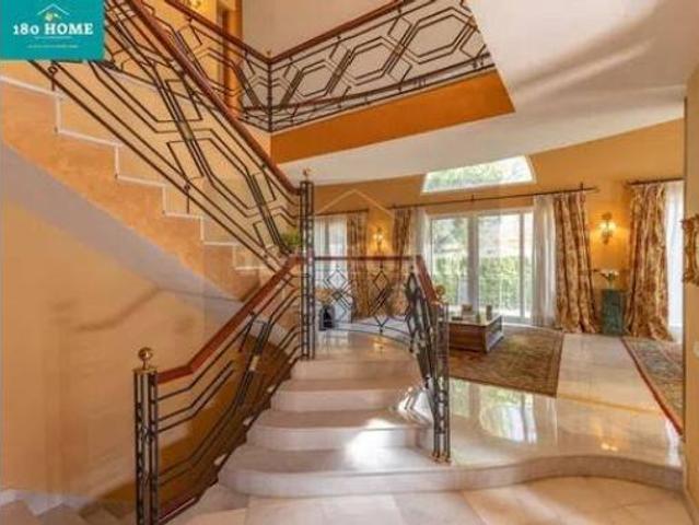 Chalet en venta en Urbanización El Zaudín, Bormujos
