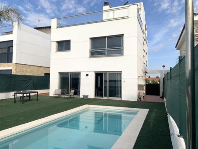 Chalet en venta en la Plana Baixa, Valencia