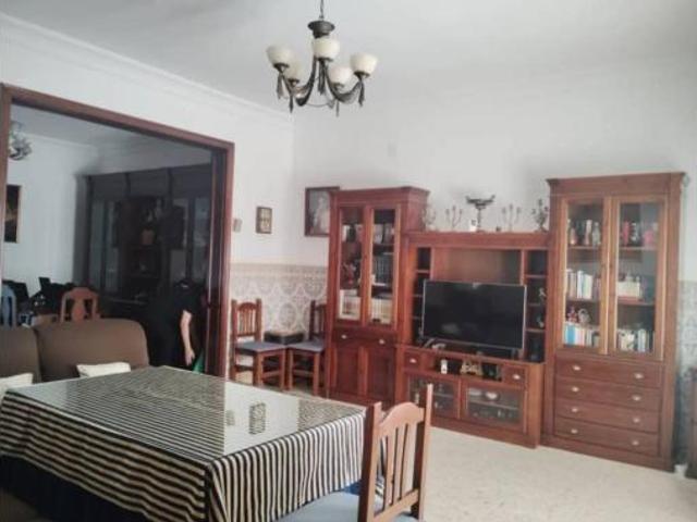 Chalet en venta en Brenes, Andalucía
