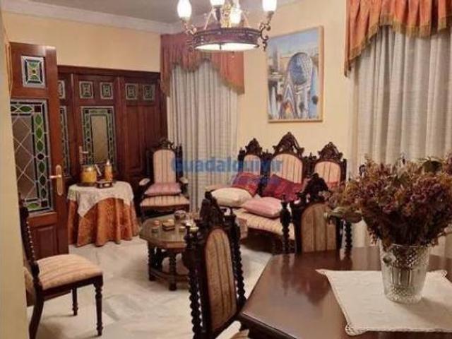 Chalet en venta en Brenes, Sevilla