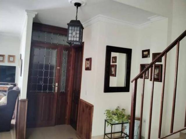 Chalet en venta en Brenes, Andalucía