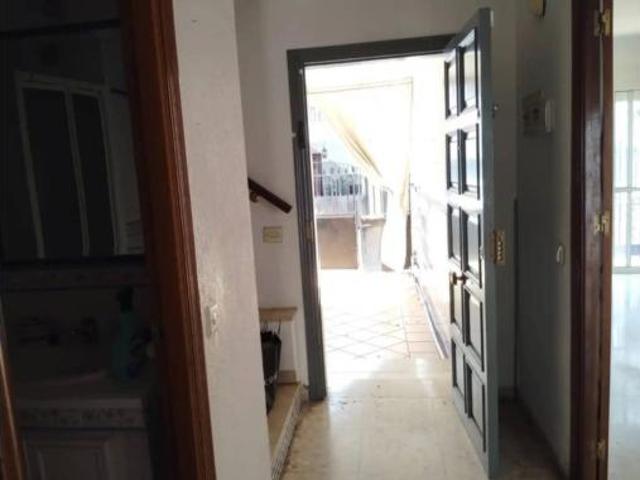 Chalet en venta en Brenes, Andalucía