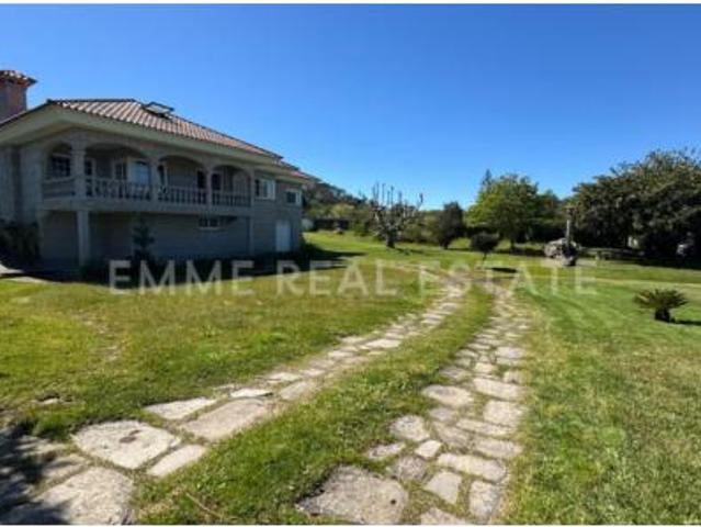 Chalet en venta en Beluso, O Morrazo