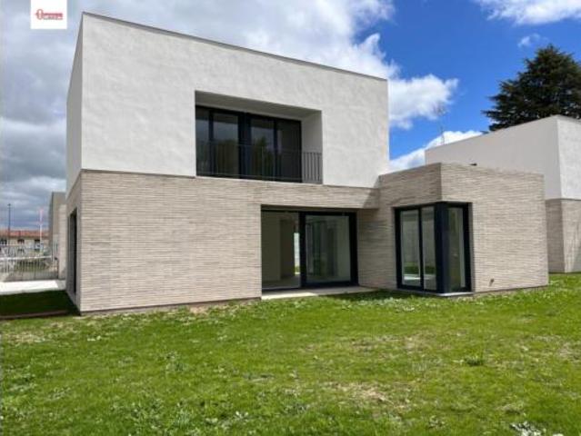 Chalet en venta en Ventilla - Villayuda, Burgos