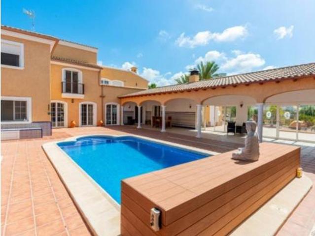 Chalet en venta en Busot, Valencia