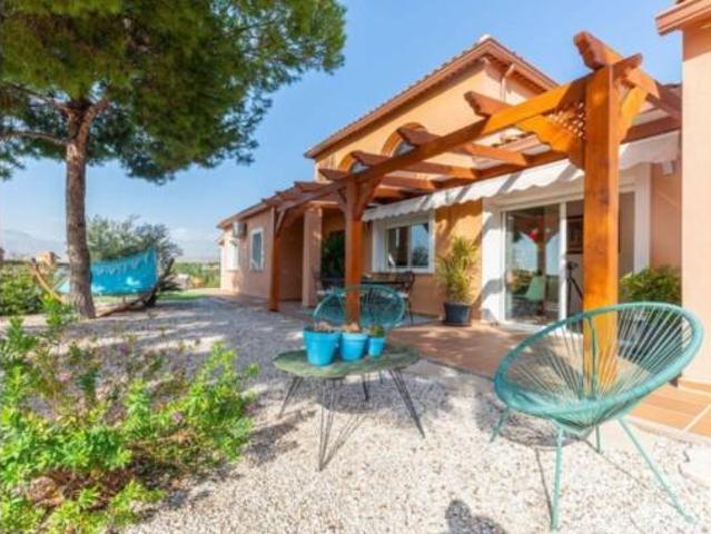 Villa en venta en Busot, Urbanización Bonalba