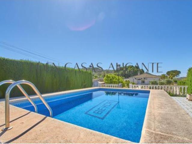 Chalet en venta en Pisnella, l'Alacantí