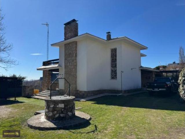 Chalet en venta en Sexmo de Lozoya, Bustarviejo