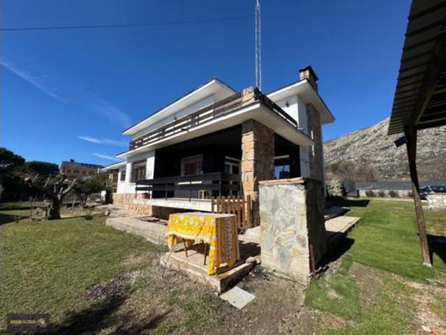 Chalet en venta en Sexmo de Lozoya, Bustarviejo