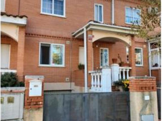 Villa en venta en Cabanillas Del Campo