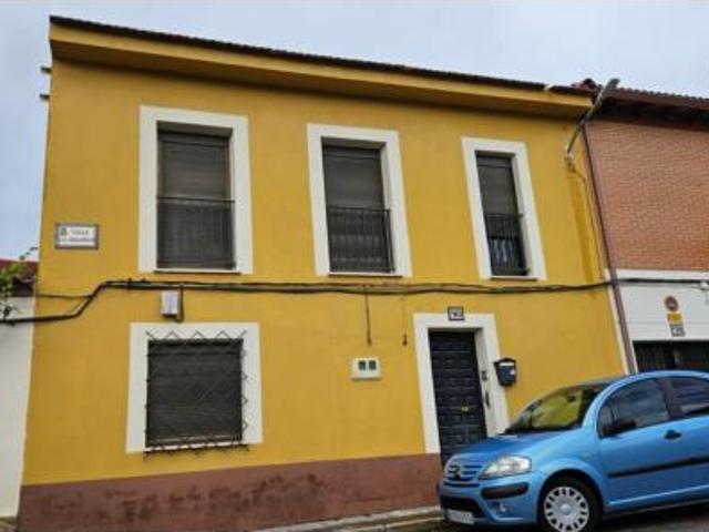 Villa en venta en Cabanillas Del Campo