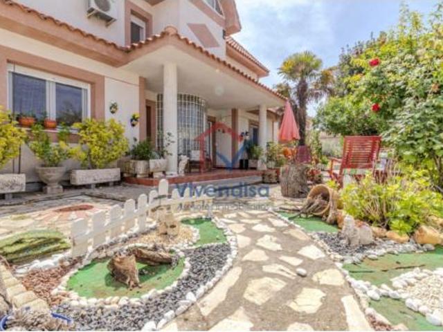 Chalet en venta en Cabanillas Del Campo, Castilla-La Mancha