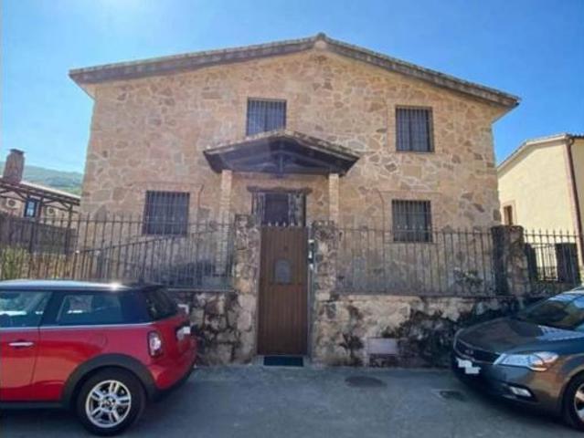 Chalet en venta en Cabezuela Del Valle, Extremadura