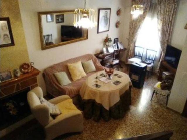 Chalet en venta en Cabra, Andalucía