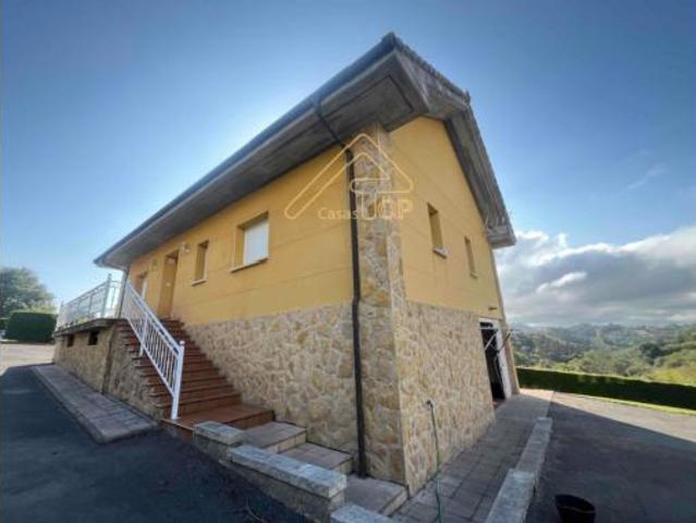 Chalet en venta en Santolaya, Cabranes