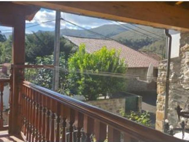 Chalet en venta en Cabuérniga, Cantabria