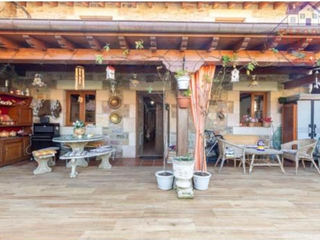 Chalet en venta en Cabuérniga, Cantabria