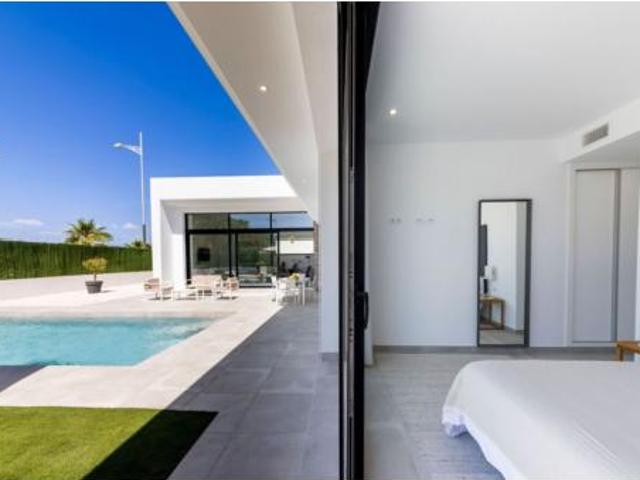 Chalet en venta en Urbanización Coto Riñales, Noroeste