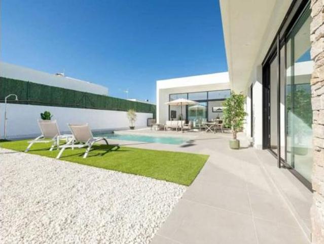 Chalet en venta en Urbanización Coto Riñales, Noroeste