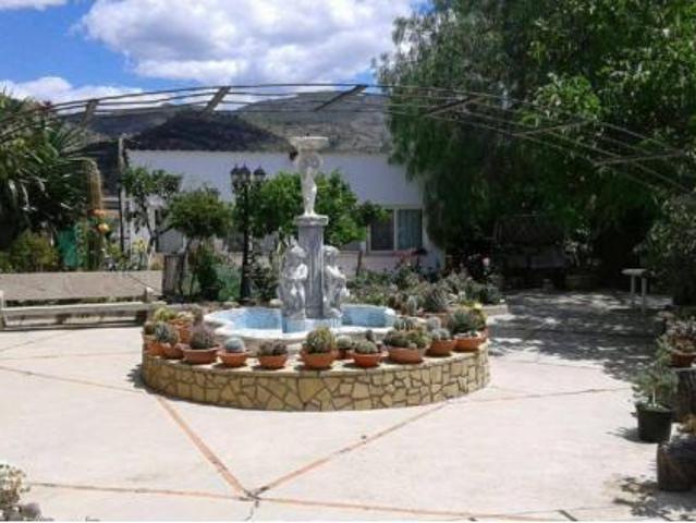 Chalet en venta en La Serranía, Valencia