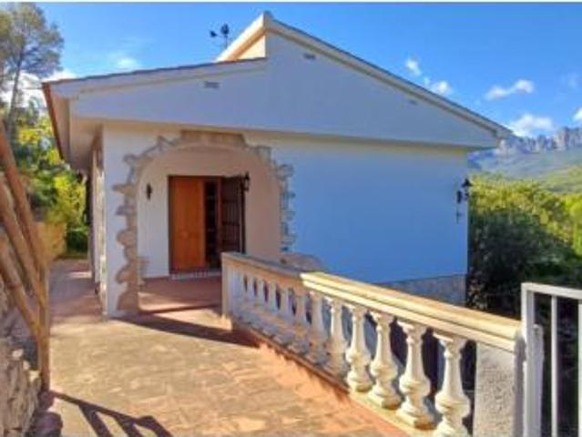 Villa en venta en Callosa D'en Sarrià