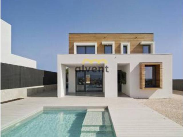 Villa en venta en Calonge
